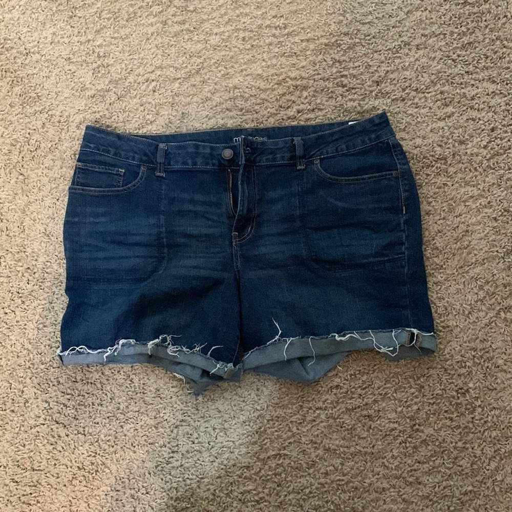 Maurices Jean shorts, size 20w